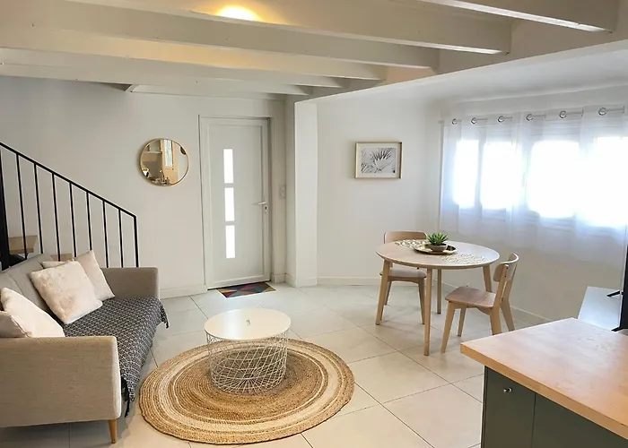 Charming Southern House Апартаменти