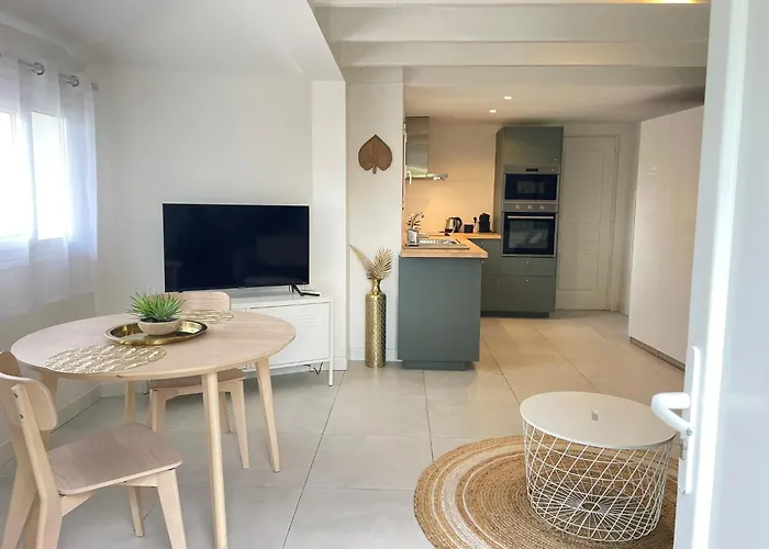 Charming Southern House Apartament Antibes