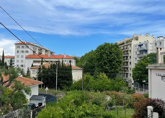 Charming Southern House Apartament